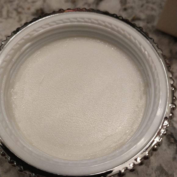 Face moisturizer - Picture 4 of 6